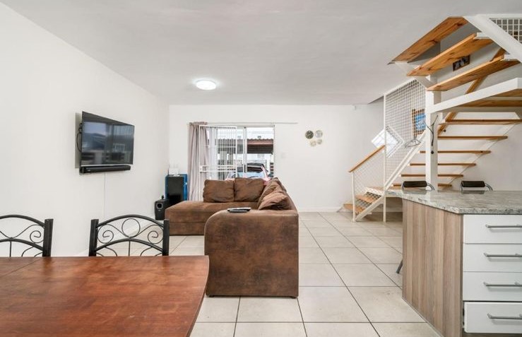 2 Bedroom Property for Sale in Parsonsvlei Eastern Cape